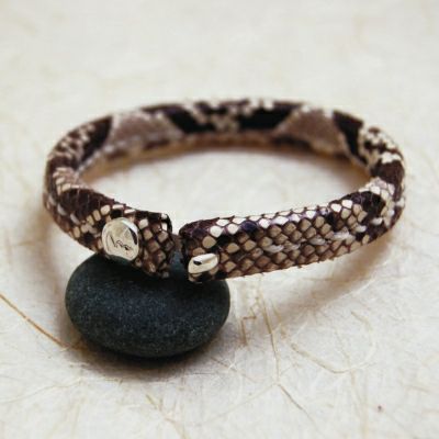 leather bracelet | ichi{% category.comment_1 %}